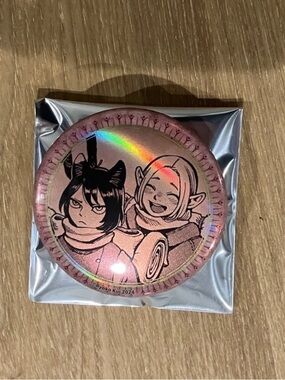 Delicious In Dungeon Marcille Izutsumi Holographic Button PinBadge Dungeon Meshi